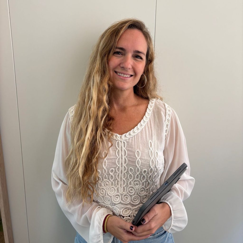 Marta Serrano, psicóloga especializada en dependencia emocional y autoestima